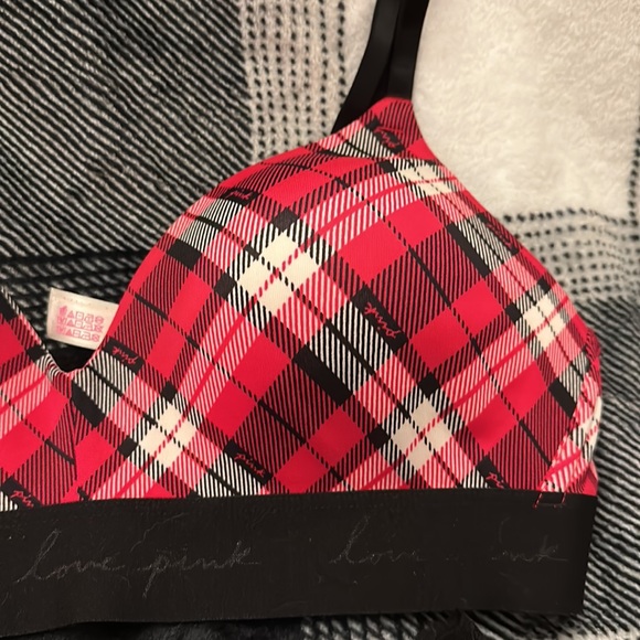Victoria’s Secret PINK lightly lined wireless bra set red/black Christmas plaid - Picture 2 of 8